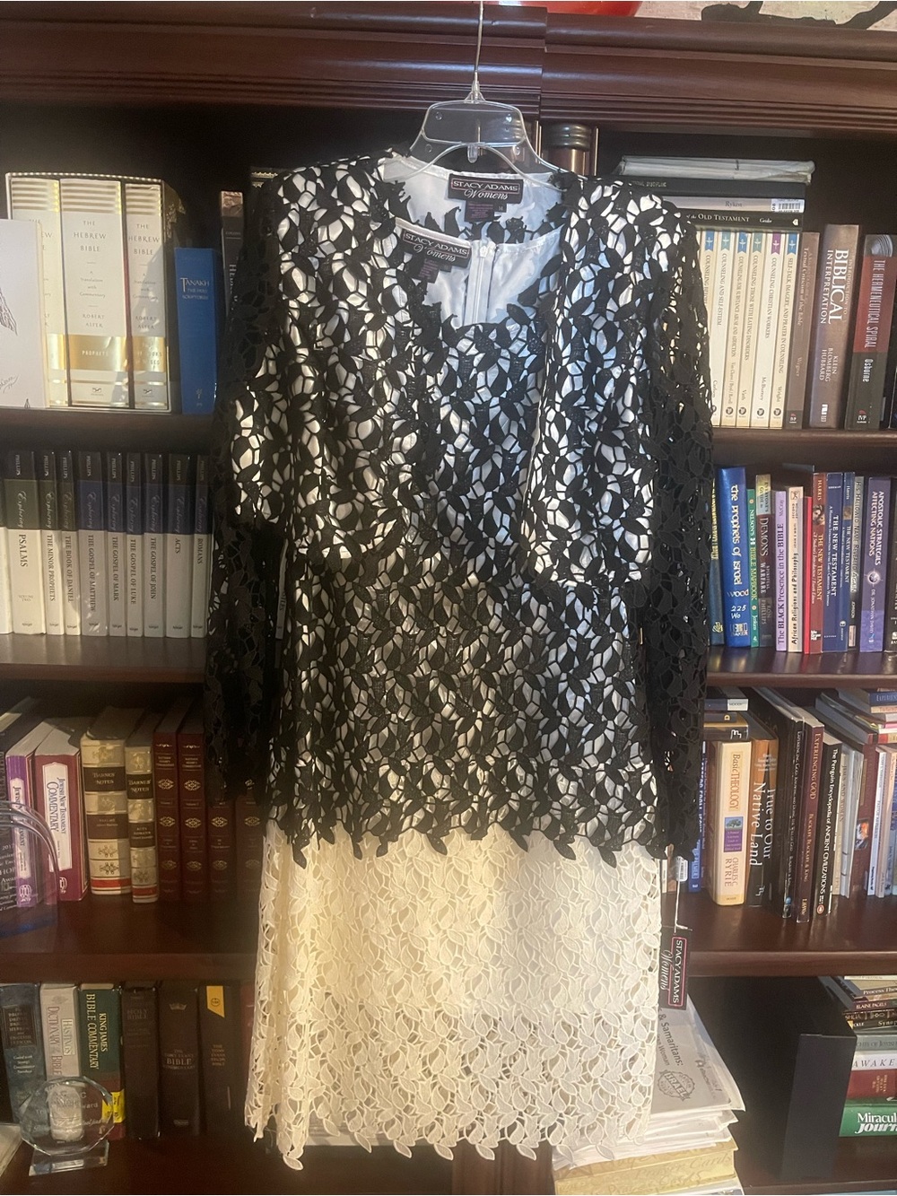 Stacy Adams Black And White Two Piece Lace Dress And Jacket Set